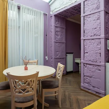 Hotel apartamentowy Michelle Odessa